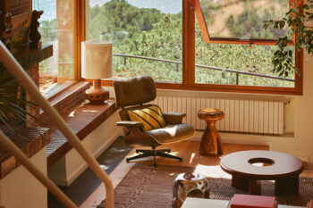 https://az.prshots.co.uk/contents/archives/2313/1149/images/thumb350x287_auto/nest.co.uk_hkliving-conversation-coffee-table_thumb.jpg