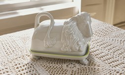 2 Shrimps x Oliver Bonas Lenny Lion Butter Dish £45 1