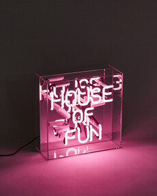 https://az.prshots.co.uk/contents/archives/329/362/images/thumb350x287_auto/oliver_bonas_1601268_3_thumb.jpg