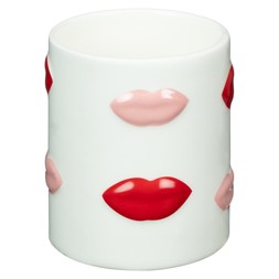 B&M VALENTINES DAY 2026// CERAMIC LIPS CANDLE // £2.50 //