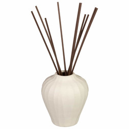 B&M HOME SS26 // RAW BEAUTY // CERAMIC VASE SHAPED DIFFUSER // £5 //