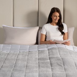 OHS Waffle Fleece Weighted Blanket - 125 x 180cm - 6kg- Silver -£26