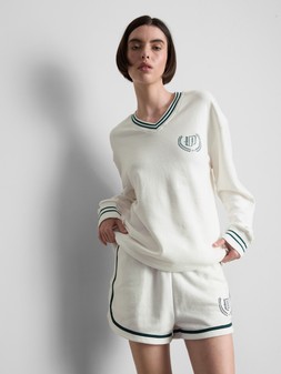 PRIMARK PRINCE V NECK SWEATER, £14, €16, RON80, PLN70, CZK415