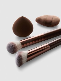 PRIMARK PRO BR DETAILING SET £5.00, €6.00, 100.00 CZK, 190.00 PLN, 30.00 RON 2