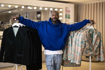https://az.prshots.co.uk/contents/archives/98/201/images/thumb350x287_auto/marks_amp_spencer_msdressthenation-48_thumb.jpg
